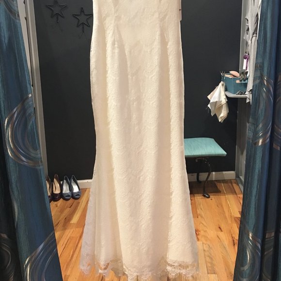 Daughters of Simone Wedding Dress - Picture 6 of 6